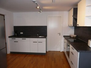 House | Private kitchen - Kampenwand Loft Modern Retreat (Aschau im Chiemgau)