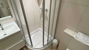 Uklassifisert bilde, 2 av 14, knapp