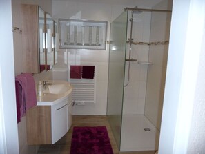 Apartment | Bathroom - Holiday Apartment Breit (Kirchdorf im Wald)