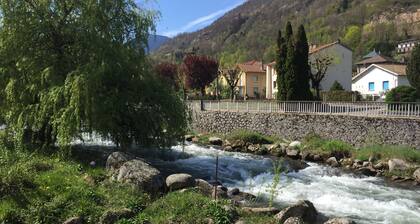 Orry D'oriÚge, Studio de Plain-pied, Centre Ville AX, Label "Ax Qualité Confort"