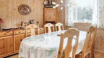 House | Dining