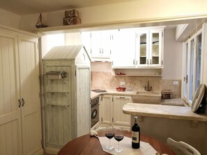 House | Dining
