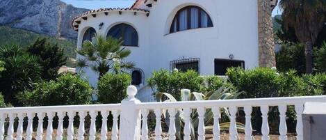 House | Exterior
