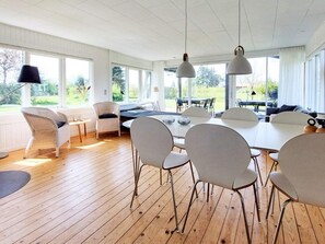 House | Dining - 6 Person Holiday Home in Karrebaeksminde (Karrebæksminde)