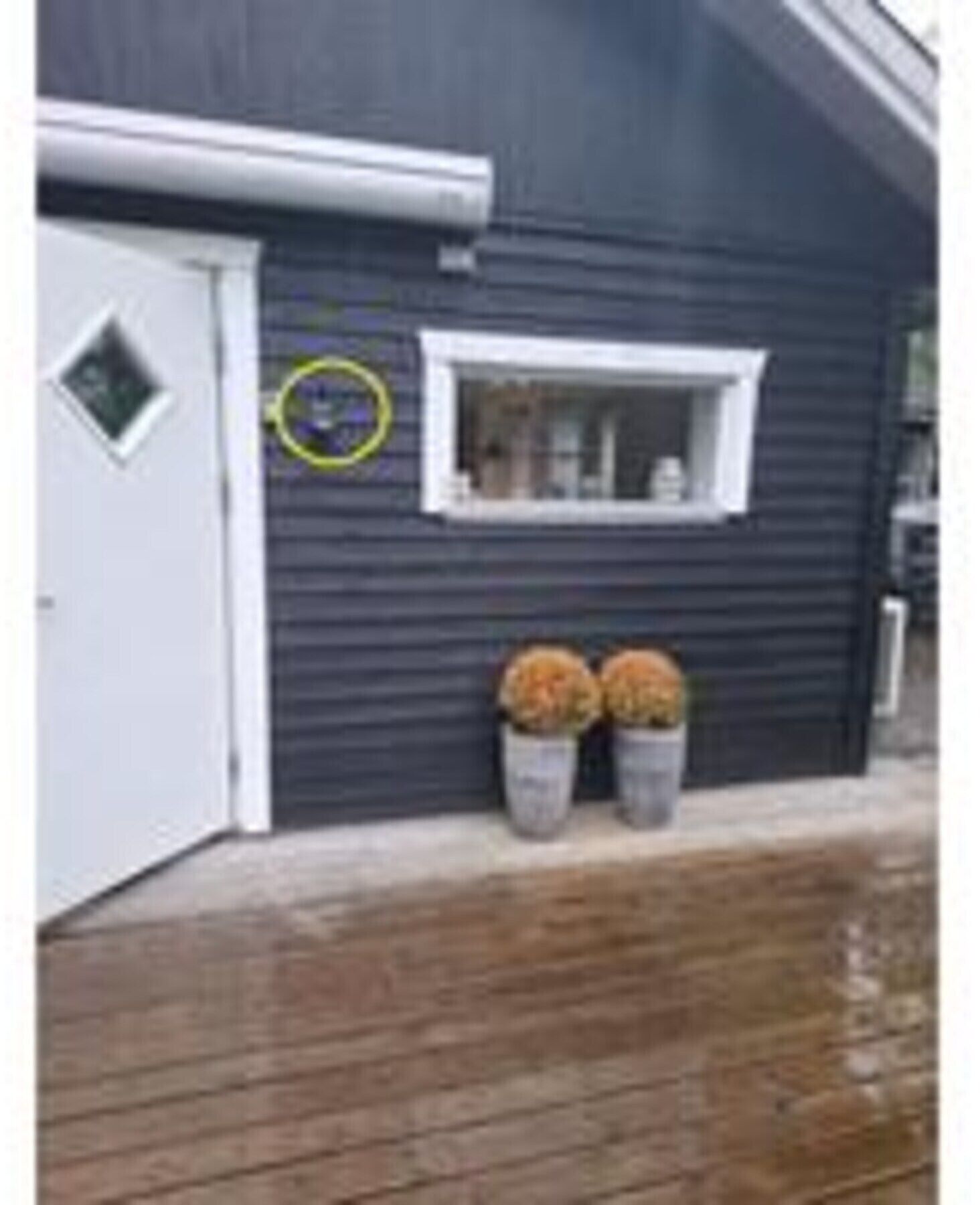 House | Exterior detail