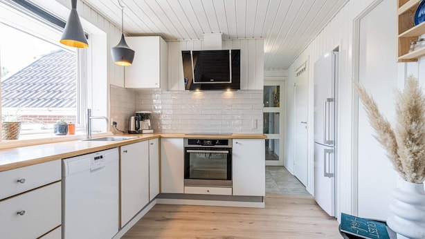 House | Private kitchen - 8 Person Holiday Home in Blavand (Blavand)