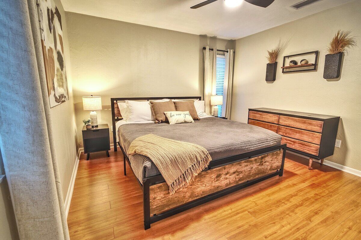 3 bedrooms, iron/ironing board