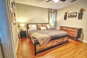 3 Schlafzimmer, Bügeleisen/Bügelbrett