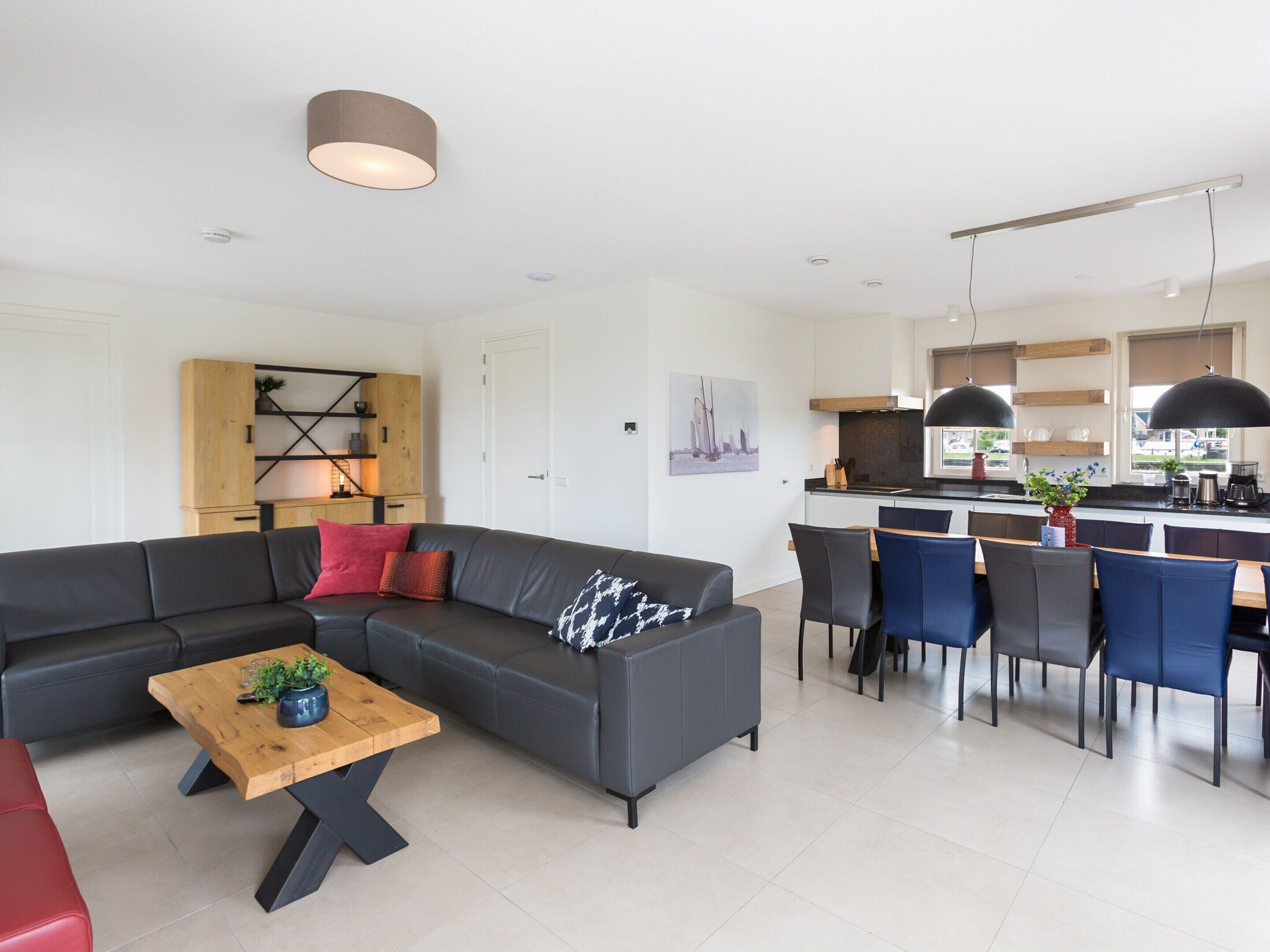 Villa | Dapur peribadi | Ketuhar gelombang mikro, cerek elektrik 