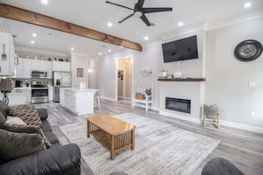 TV connectée, cheminée