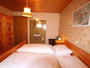 Ferienhaus | 3 Schlafzimmer, individuell eingerichtet, Bettwäsche