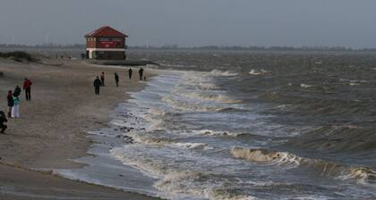 Little Seagull Modern Retreat