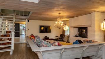 House | Living room