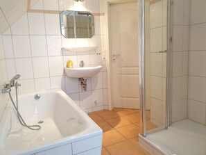 Ferienhaus | Badezimmer