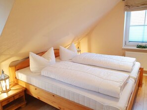 House | 3 bedrooms, individually furnished