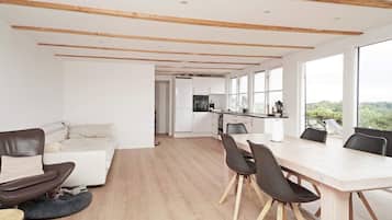House | Dining
