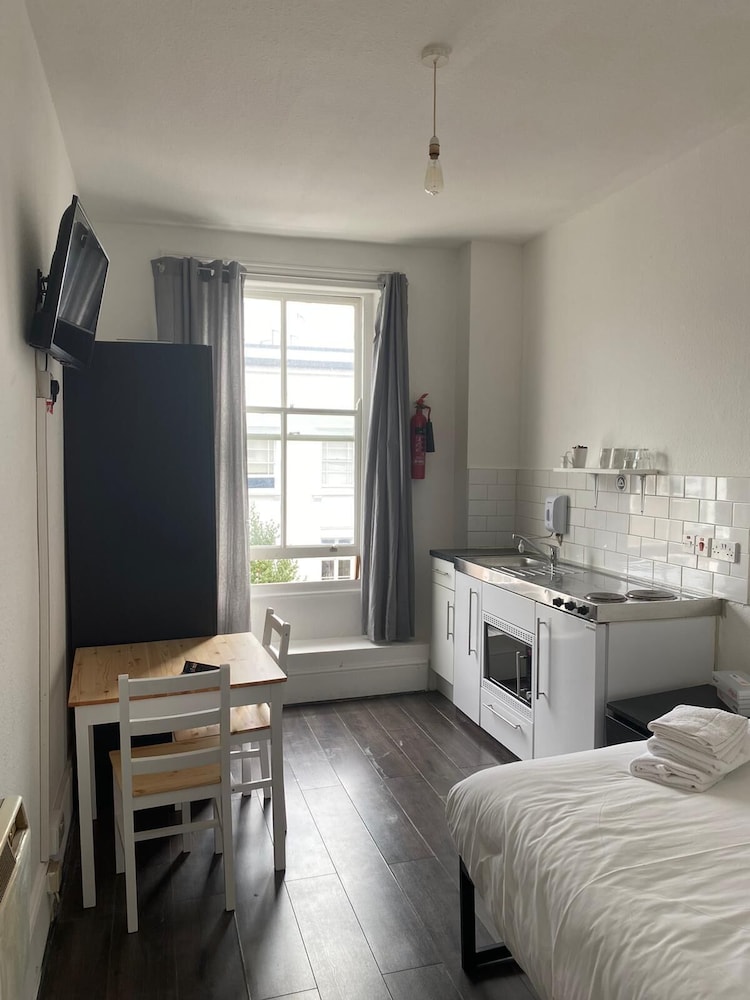 The Beverley Apartments London – Victoria – One-Bedroom Apartment photo 9