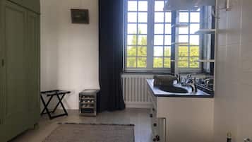 Hårtørrer, håndklæder, Sæbe, Shampoo