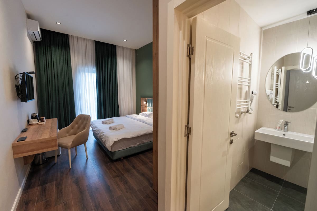 Luxe beddengoed, Select Comfort-bedden, een minibar, geluiddichte muren