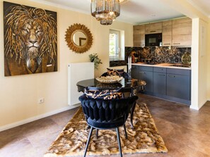 Dining - Jewel by the sea "tiger's Eye" (Bad Zwischenahn)