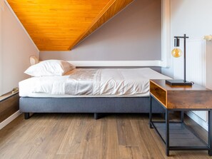 Casa | 4 quartos, individualmente mobiliados, roupa de cama