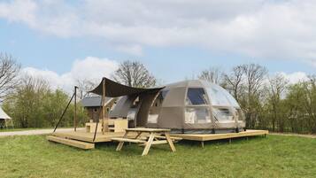 Tent | Exterior
