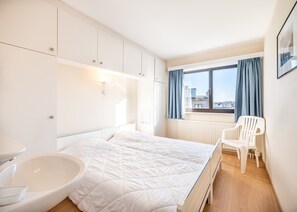 Apartment | 3 bedrooms - Apartment in St-idesbald With Sea View (Koksijde)