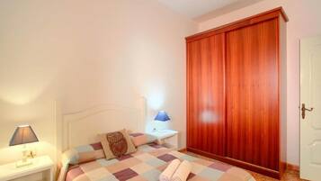 House | 3 bedrooms, bed sheets