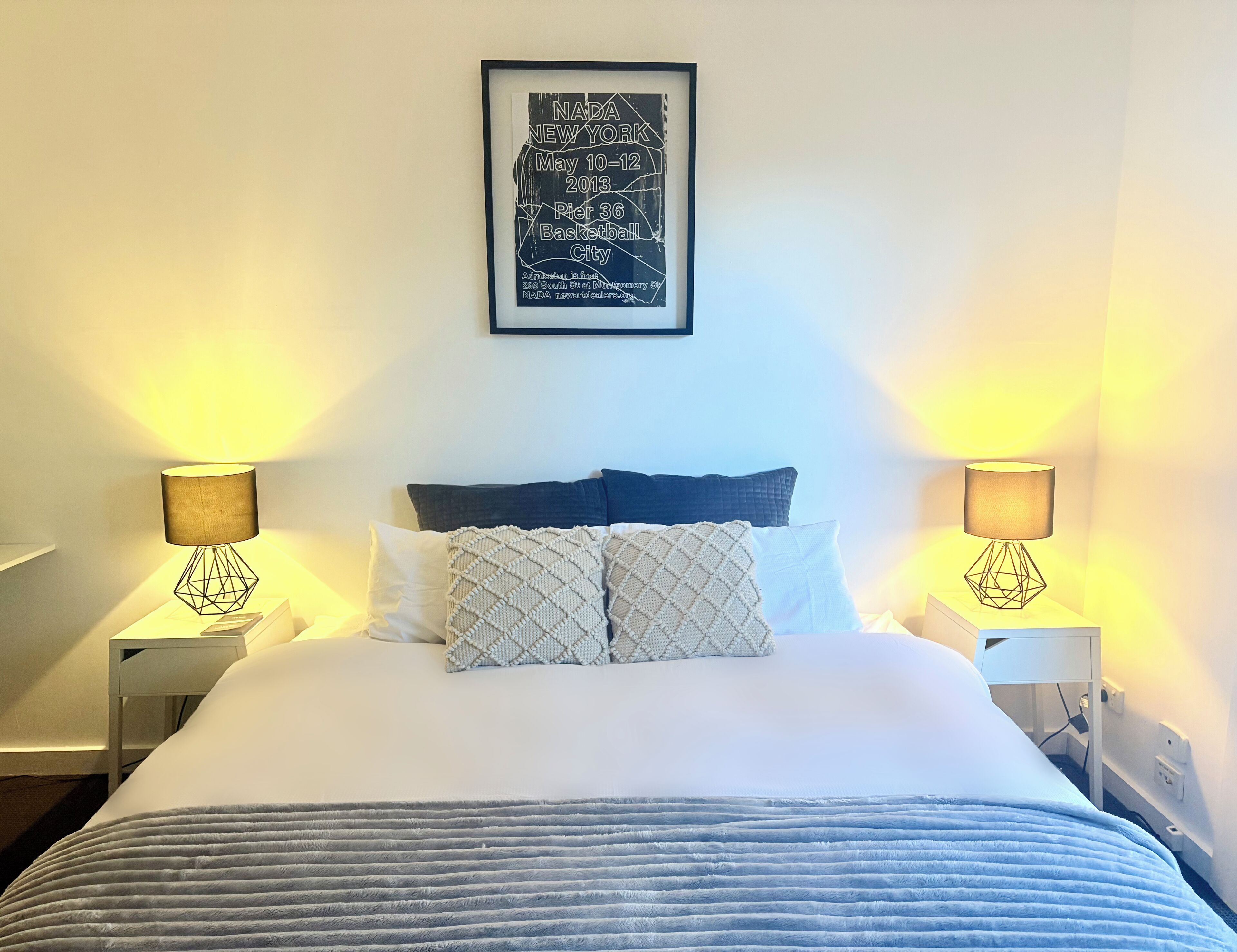 3 bedrooms, desk, iron/ironing board, travel cot