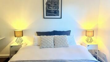 3 bedrooms, desk, iron/ironing board, travel cot