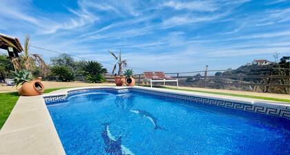 Villa in Malaga, Private Pool and sea View