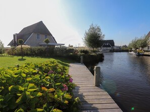Villa | Exterior - Villa in Friesland With Sauna and Jetty (Delfstrahuizen)