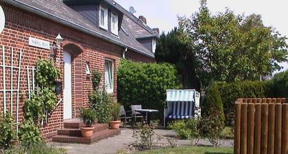 Nordic Huis Modern Retreat