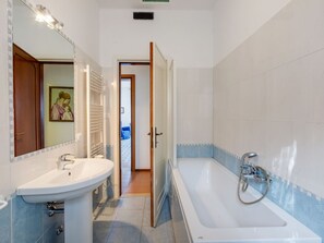 Villa | Badezimmer