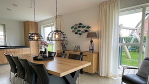 Villa | Dining - Beautiful Villa With Wellness (Delfstrahuizen)
