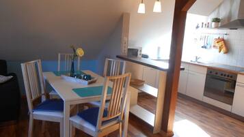 Electric kettle, high chair