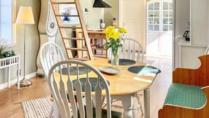 House | Dining - 5 Person Holiday Home in Paryd (Påryd)