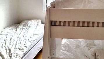House | 2 bedrooms, individually furnished