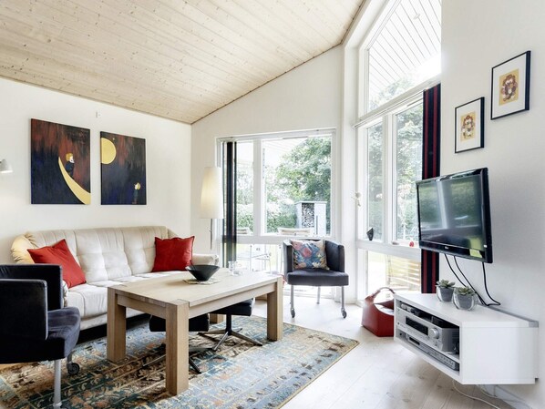House | Living area - 4 Star Holiday Home in Hadsund (Hadsund)