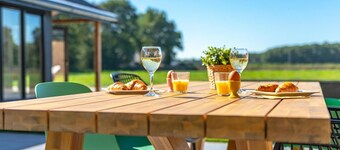 Cozy Chalet With Unobstructed Views