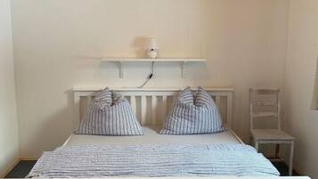 House | 3 bedrooms, individually furnished