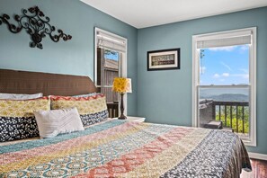 4 Schlafzimmer, Schreibtisch, kostenloses WLAN, Bettwäsche