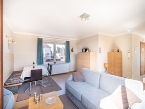 Living area - Penthouse by the Sea With Stunning Views (Koksijde)