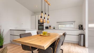 House | Dining
