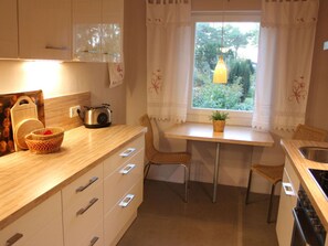Appartamento | Cucina privata | Forno, bollitore elettrico, tostapane