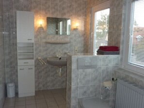 House | Bathroom