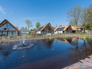 Exterior - Chic Thatched-roof Stay (Baarle-Nassau)