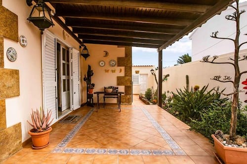 Villa | Exterior