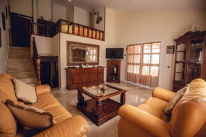 Villa | Living room - Villa in Corralejo Near Playa de Palomitas (La Oliva)