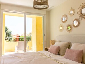 Appartement | 2 chambres, ameublement personnalisé, draps fournis